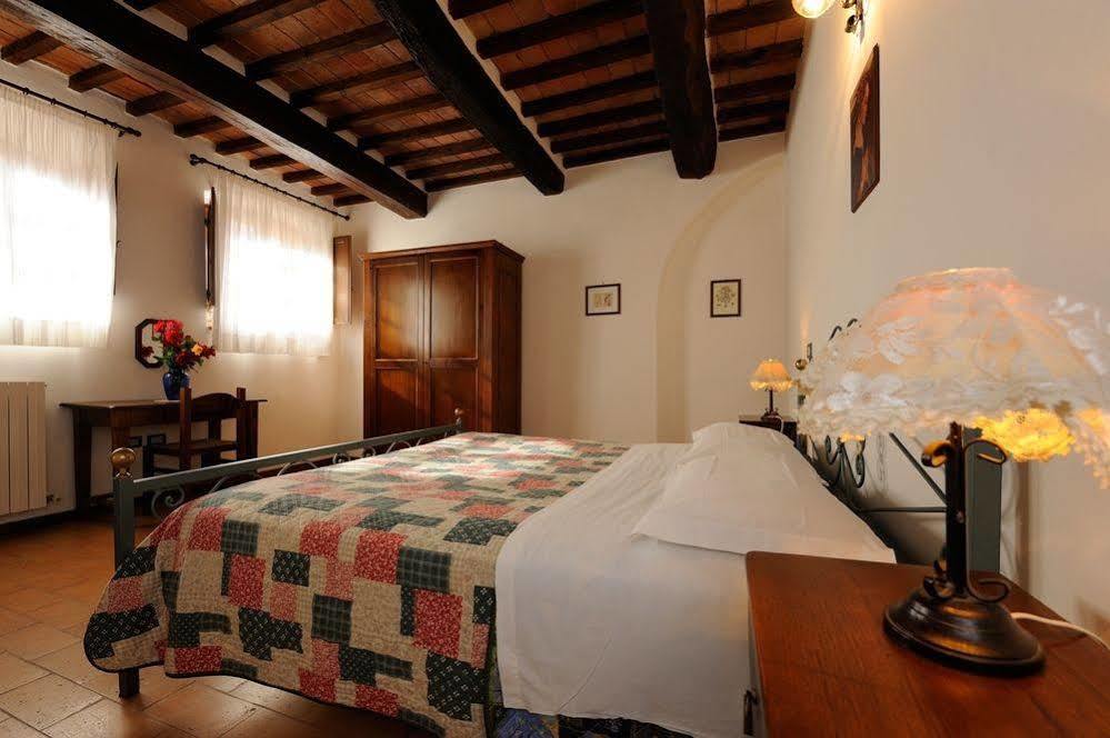 Hotel Relais Borgo Torale Passignano sul Trasimeno Exterior foto