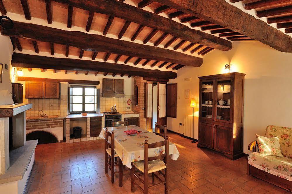 Hotel Relais Borgo Torale Passignano sul Trasimeno Exterior foto