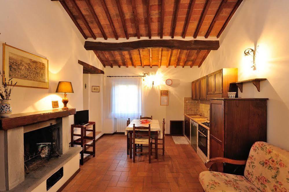 Hotel Relais Borgo Torale Passignano sul Trasimeno Exterior foto