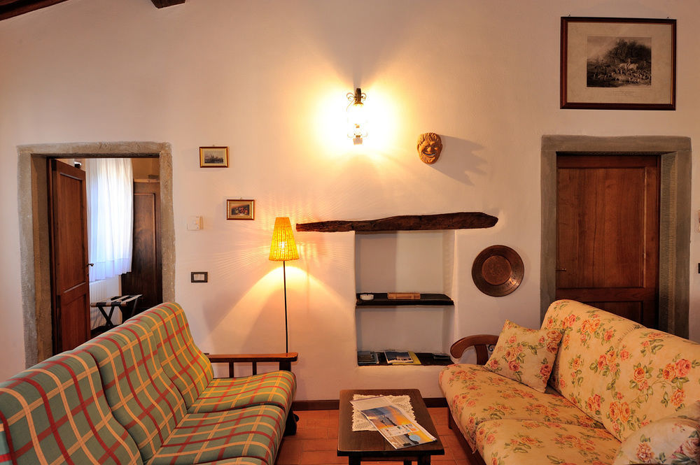 Hotel Relais Borgo Torale Passignano sul Trasimeno Exterior foto