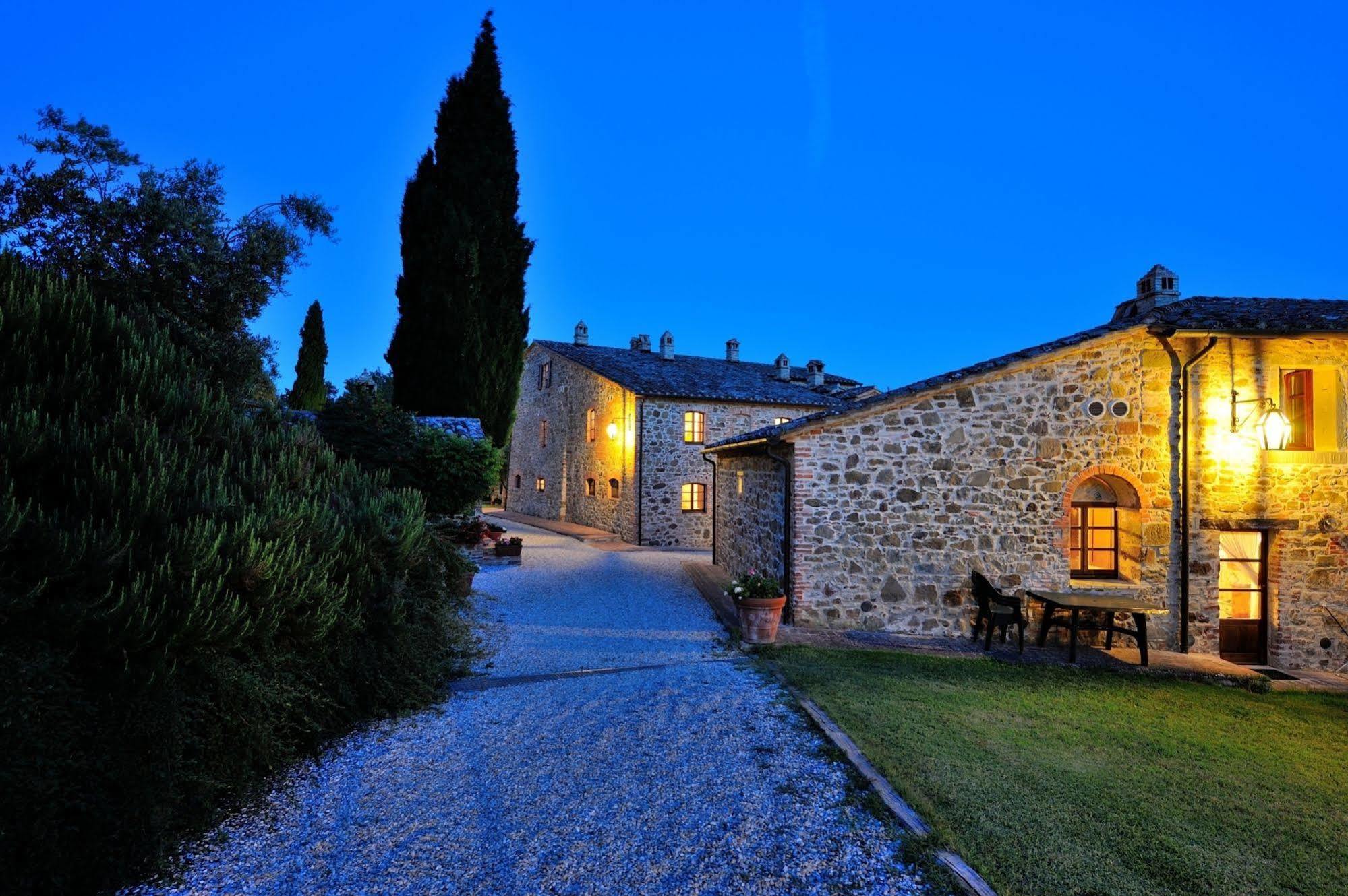 Hotel Relais Borgo Torale Passignano sul Trasimeno Exterior foto