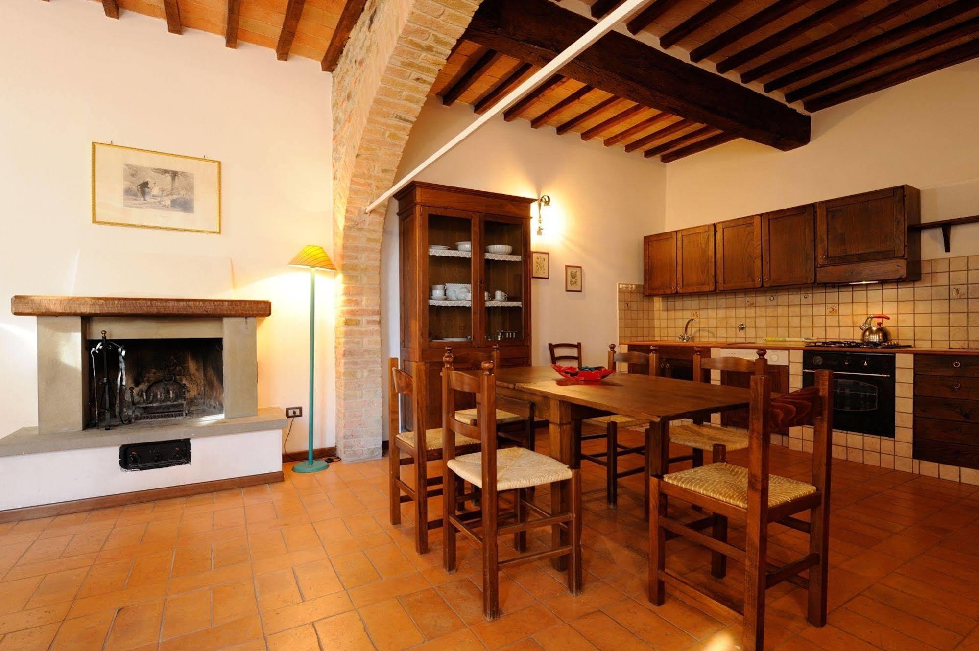 Hotel Relais Borgo Torale Passignano sul Trasimeno Exterior foto