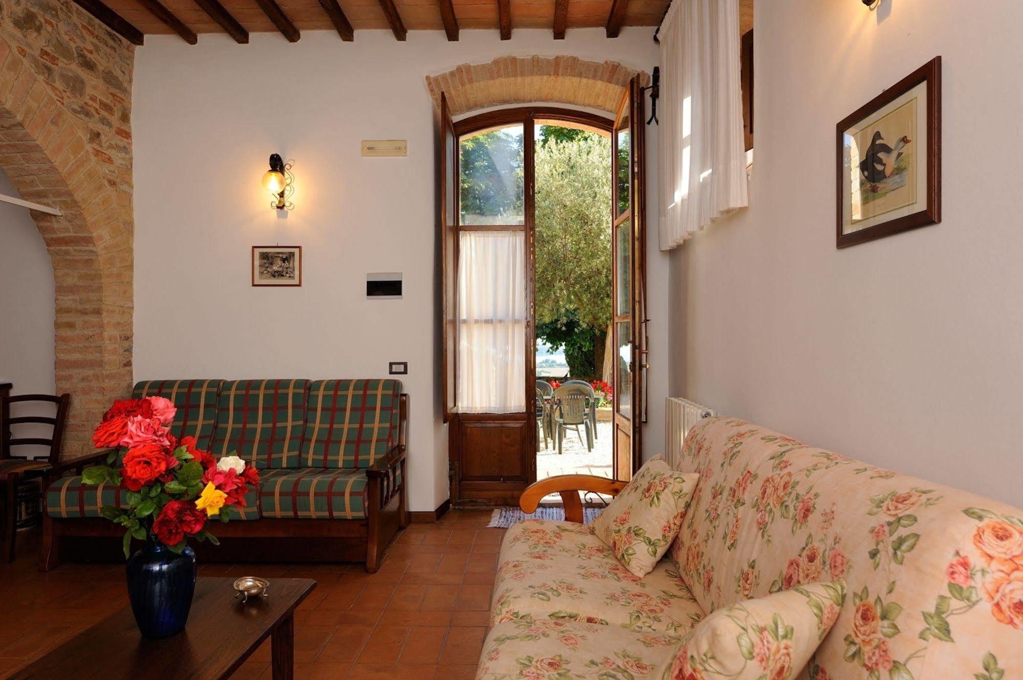 Hotel Relais Borgo Torale Passignano sul Trasimeno Exterior foto